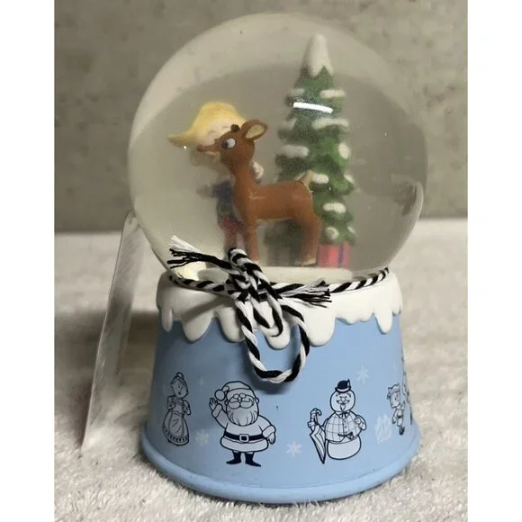 NWT Hallmark Rudolph the Red-Nosed Reindeer Musical Snow Globe Retired No Box - Picture 2 of 6